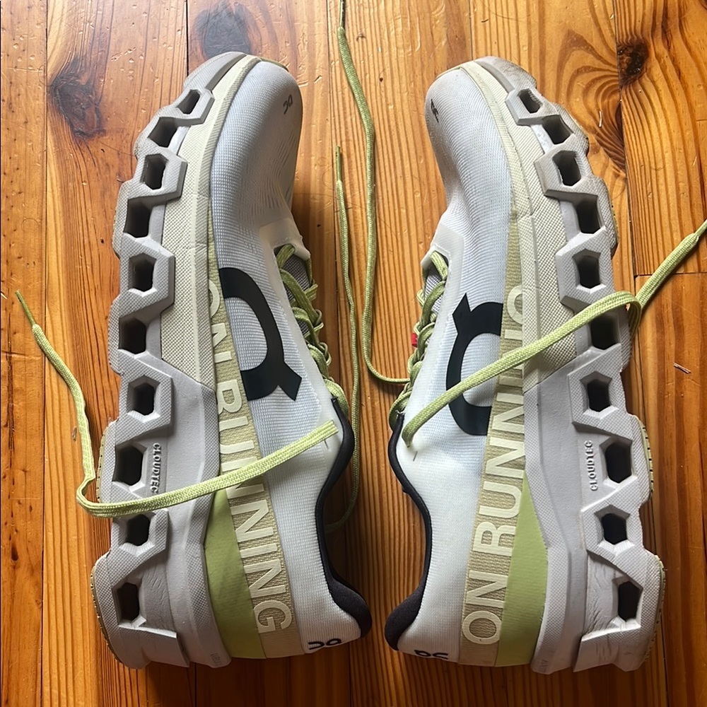 ON Running men’s 10